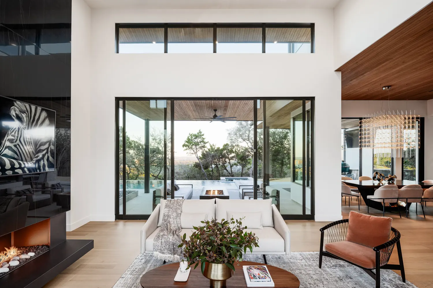 Hills House — gallery image 3